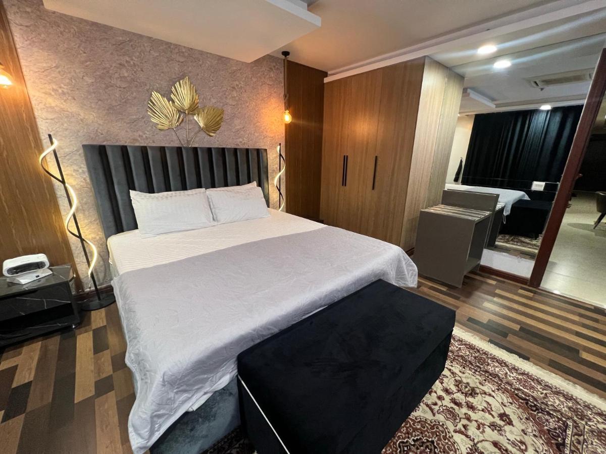 Sunset Luxury Gold Crest Mall Residency 拉合尔 外观 照片