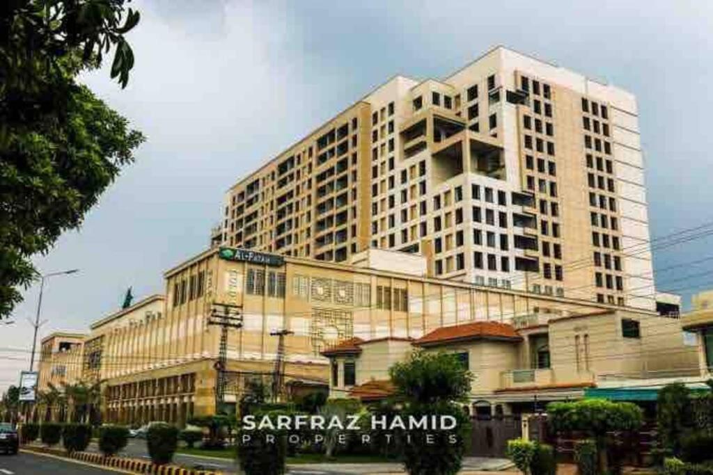 Sunset Luxury Gold Crest Mall Residency 拉合尔 外观 照片