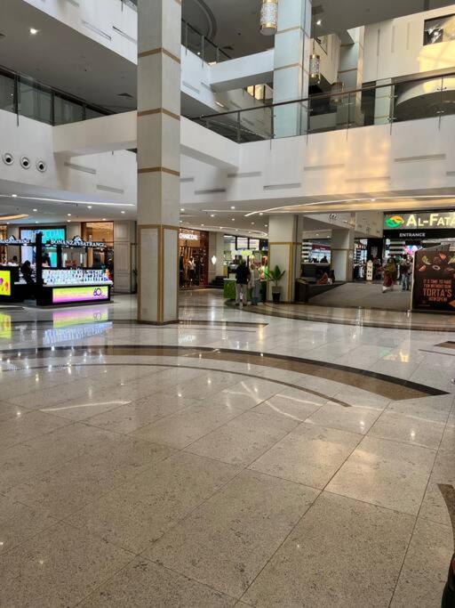 Sunset Luxury Gold Crest Mall Residency 拉合尔 外观 照片