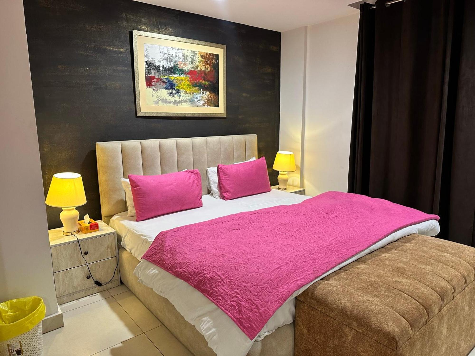 Sunset Luxury Gold Crest Mall Residency 拉合尔 外观 照片